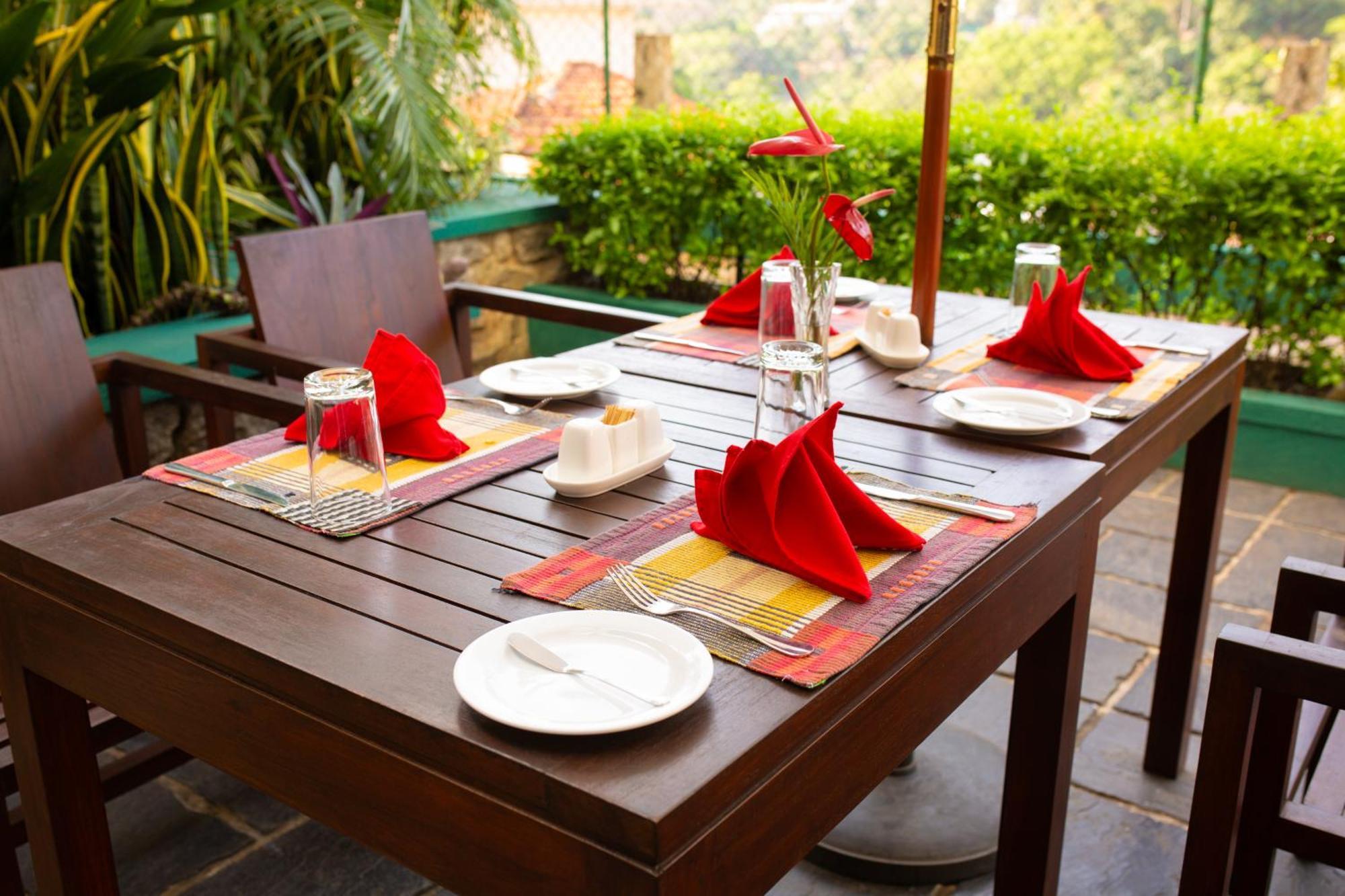 Hotel Yo Kandy Luaran gambar